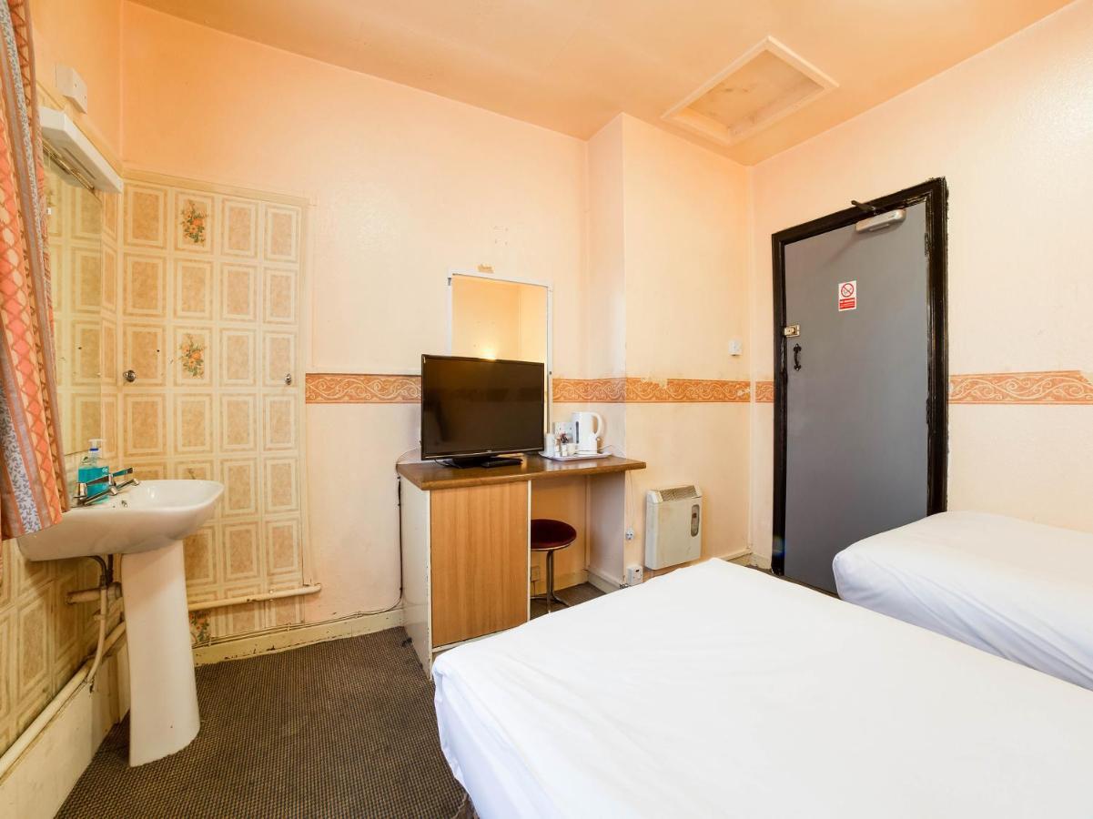 Sneyd Arms Hotel Stoke-on-Trent Extérieur photo