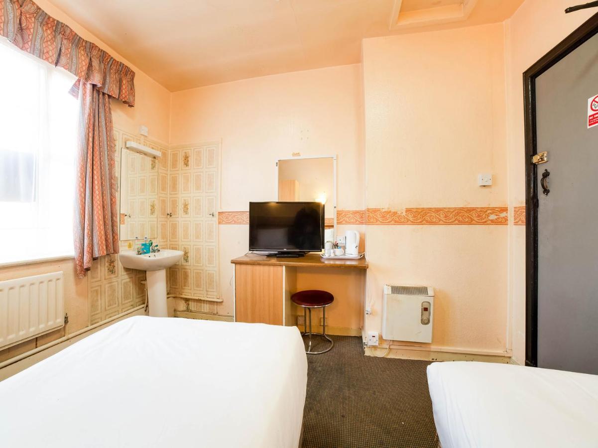 Sneyd Arms Hotel Stoke-on-Trent Extérieur photo